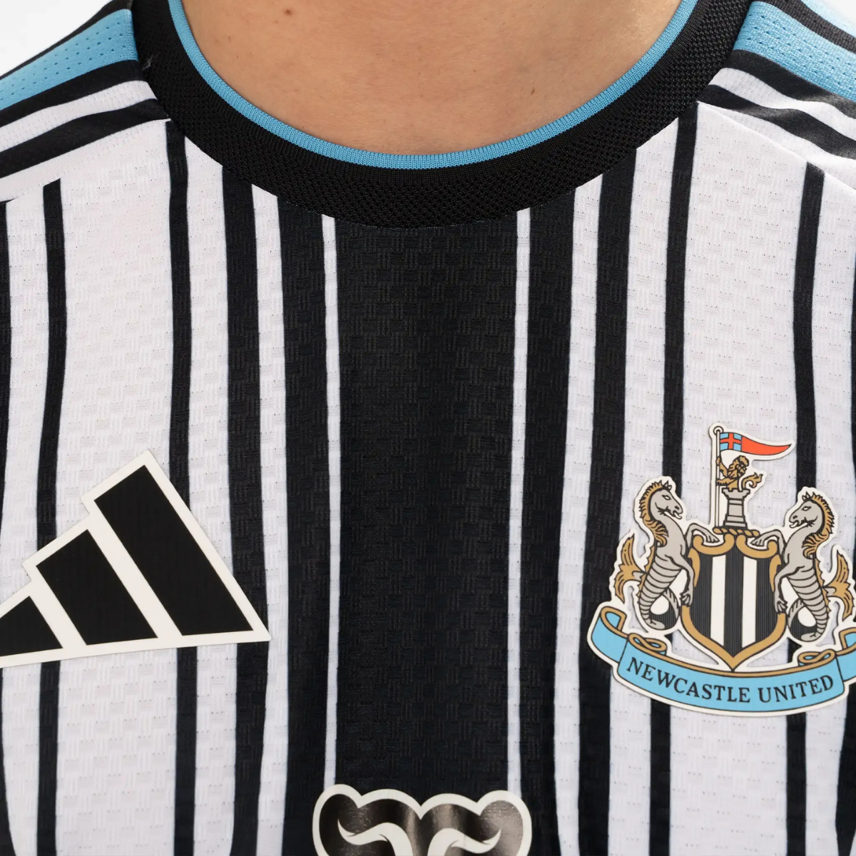 Jersey Newcastle Home Player 2026-27