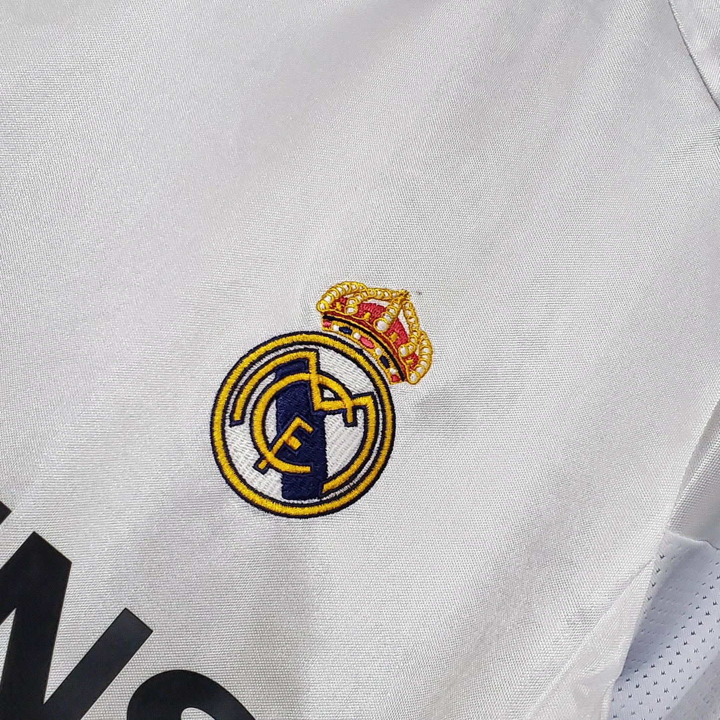 Jersey Real Madrid Home Retro 2004-05